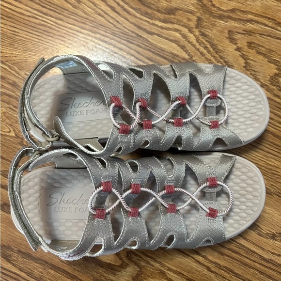 Skechers Lomell Women Size 8 Sandals Slingback Vegan Ripstop Upper - Picture 3 of 8